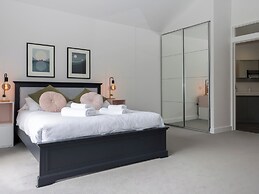 38 Venn Park