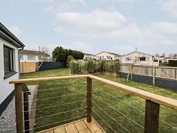 38 Venn Park