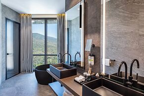 Pullman Tbilisi Axis Towers