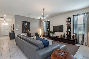 Champions Gate 6 Bedroom Villa by RedAwning