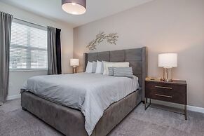 Champions Gate 6 Bedroom Villa by RedAwning