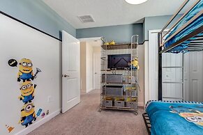 Champions Gate 6 Bedroom Villa by RedAwning