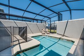 High End Champions Gate Golf Course 4 Bedroom Townhouse by RedAwning