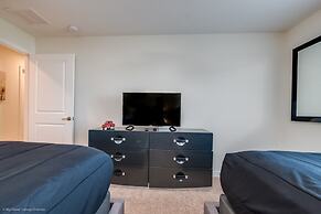 High End Champions Gate Golf Course 4 Bedroom Townhouse by RedAwning