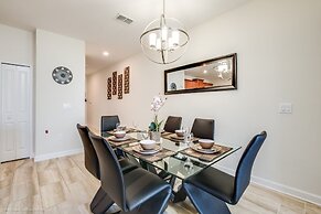 High End Champions Gate Golf Course 4 Bedroom Townhouse by RedAwning