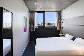 The People Paris Marais