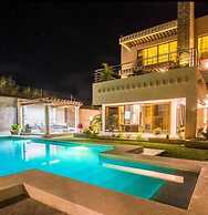 Stay.Plus Diani Luxurious Villa