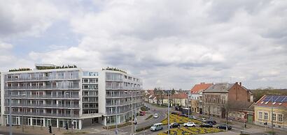 Párizs Garden Apartments