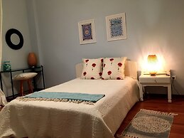 The Elegant Summer House