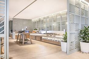 Holiday Inn Express & Suites Sunshine Coast by IHG