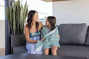 Holiday Inn Express & Suites Sunshine Coast by IHG