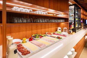 Playa Surf CBbC Hotel