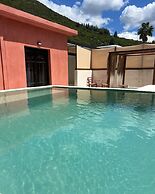 Rustic Hill Private Pool Suites