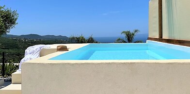 Rustic Hill Private Pool Suites