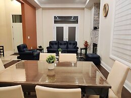 Dazzling Home Next to Beach & Go Station