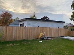 Dazzling Home Next to Beach & Go Station