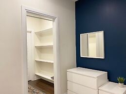 Dazzling Home Next to Beach & Go Station