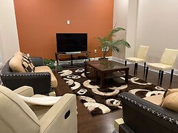 Dazzling Home Next to Beach & Go Station