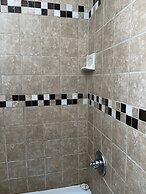 Candlelight Cottages by the Beach