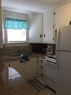 Candlelight Cottages by the Beach