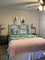 Candlelight Cottages by the Beach