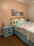 Candlelight Cottages by the Beach