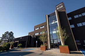 Hotel Le 830