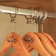 Hotel Le 830