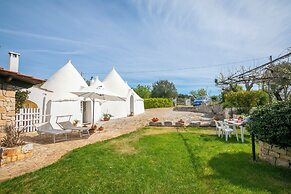 La Casa Sulla Roccia Trulli Pool