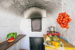 La Casa Sulla Roccia Trulli Pool