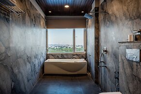 The Chronicles - Near the Lake Pichola Udaipur