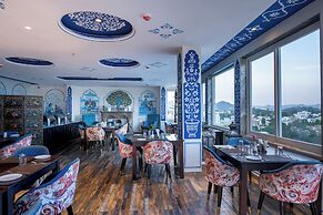 The Chronicles - Near the Lake Pichola Udaipur