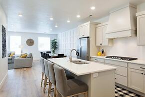 Desert Color Lake House by RedAwning