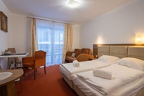 RentPlanet - Apartamenty Okrzei