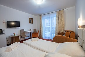 RentPlanet - Apartamenty Okrzei