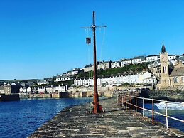 Captivating 5-bed House in Porthleven