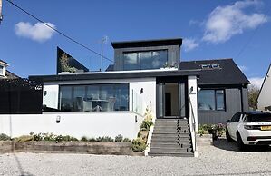 Captivating 5-bed House in Porthleven