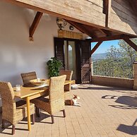 Amazing 2-bed Apartment in Paglieta for 6 People