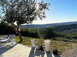 2-bed Apartment in Abruzzo, Italy 15 Minute to sea