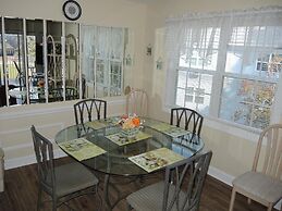 507m 1 Bedroom Condo by RedAwning