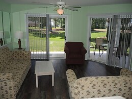 Golf Resort Condo 2703M with Full Kitchen and Access to Nearby Beaches