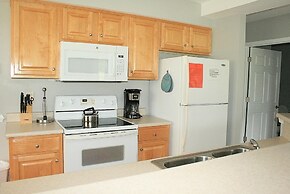 2503m 1 Bedroom Condo by RedAwning