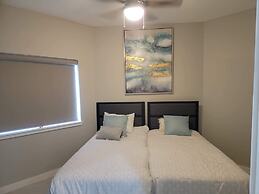 Bungalow Tarvana #2 3 Bedroom Home by RedAwning