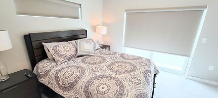 Bungalow Tarvana #2 3 Bedroom Home by RedAwning