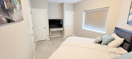 Bungalow Tarvana #2 3 Bedroom Home by RedAwning