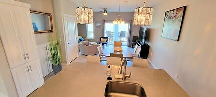 Bungalow Tarvana #2 3 Bedroom Home by RedAwning