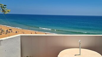 Albufeira Beach Cliffs House