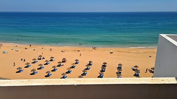 Albufeira Beach Cliffs House