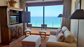 Albufeira Beach Cliffs House