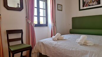 Albufeira Beach Cliffs House